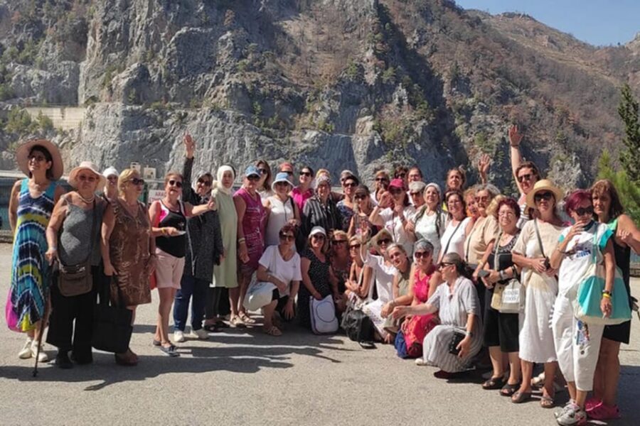Side: Cabrio Bus and Boat Tour (Combined Mix Tour) - Who should book this tour, and who should skip it