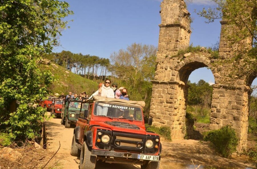 Side Green Canyon Off-Road Jeep Safari Adventure with Lunch - The morning ride: pickup, timing, and what that off-road drive actually means